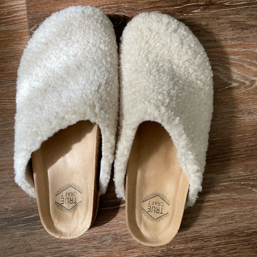 Sherpa Clogs